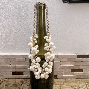 Chunky gold pearl necklace